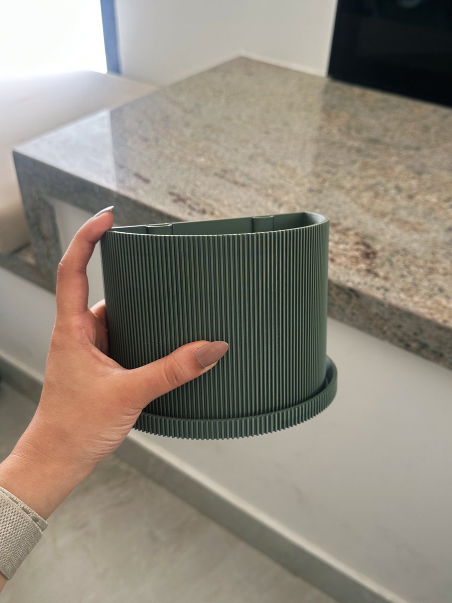 Some printing to bring life to my empty walls (wip)