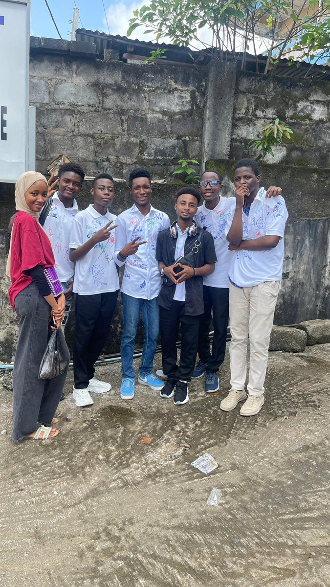 abdullah4tech_'s tweet image. 4 yeas journey wasn't a joke, I know what my eyes have seen 😂😂
Anyways alhamdulilah the sign out went as successful ✅
Shout-out to my mentors on this app who has been supportive in terms of contents @dev_azeez @_devJNS @honour_can_code @TuoyoS26091