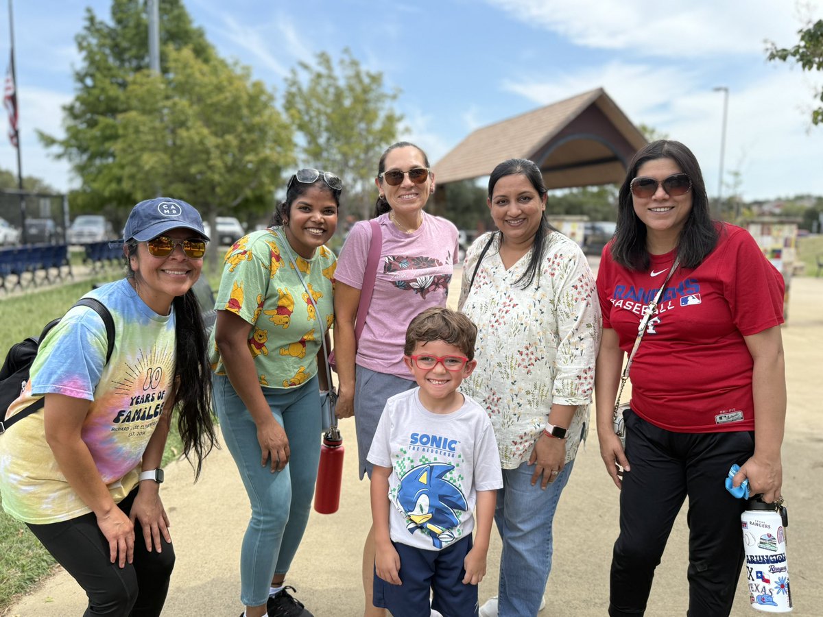 Christina G. tweet media