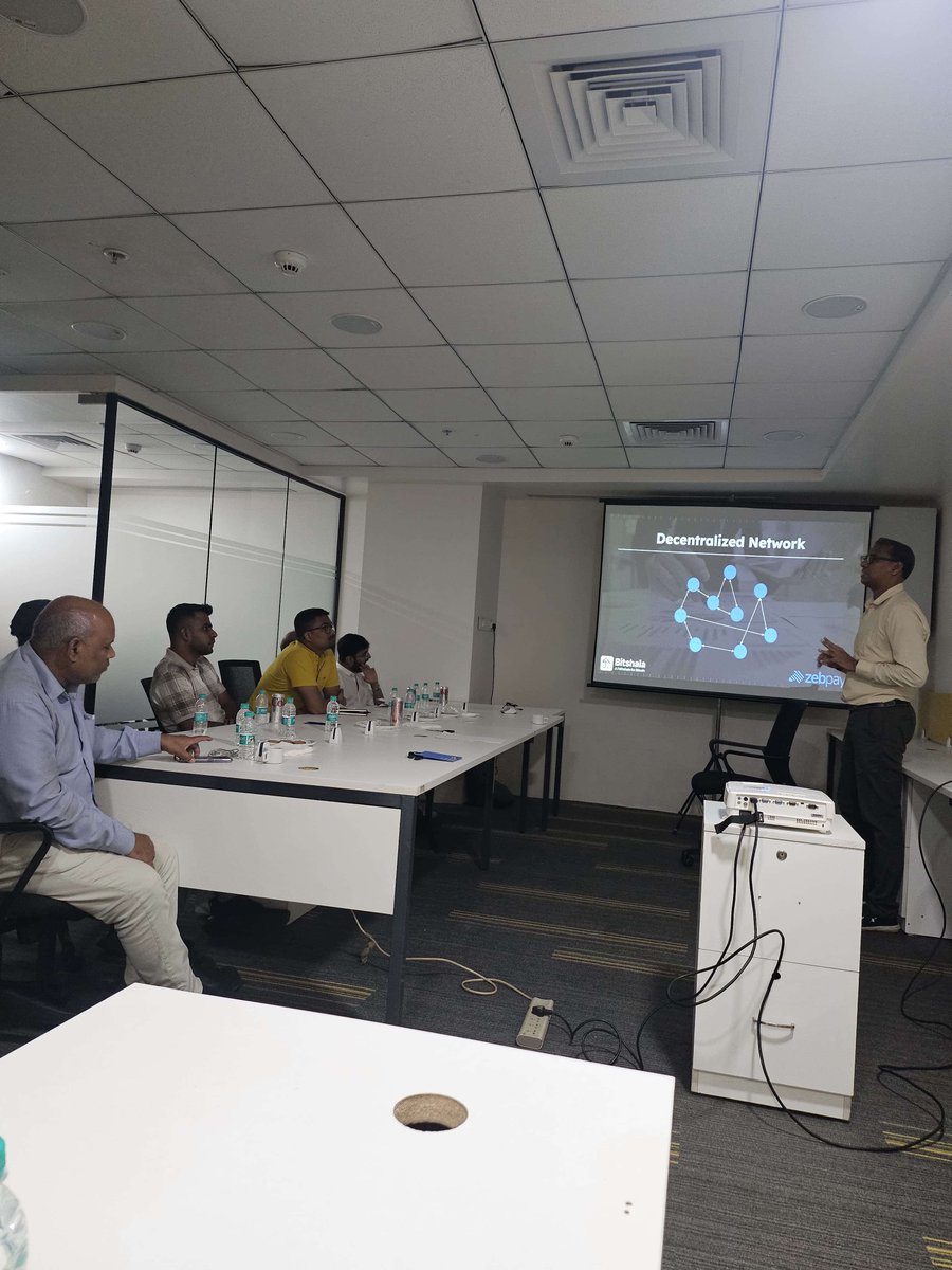 bitshala_org's tweet image. Scene&apos;s from our Bitcoin Masterclass with @zebpay &amp;amp; @bitshala_org in Mumbai. 🇮🇳

We covered:
  -   What is money
  -   Sound money &amp;amp; its properties
  -   Bitcoin 101 — keys, PoW, blocks, supply, mining
  -   About Bitshala’s grassroots mission
  -   About ZebPay’s journey…