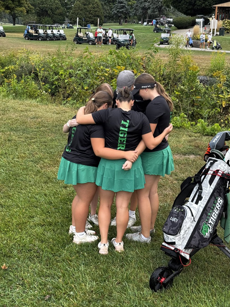 Yorktown Tigers Golf tweet media