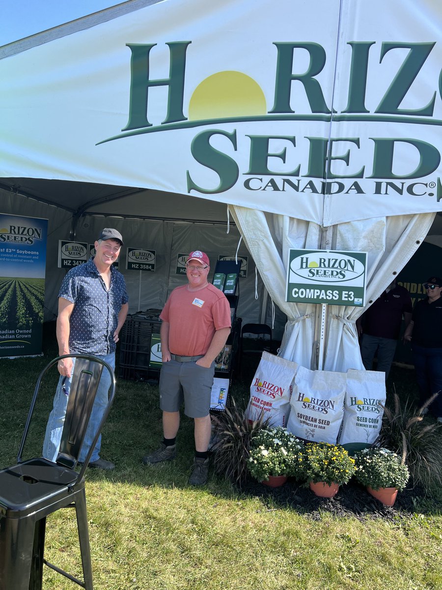 ⁦<a href="/JimBenn71220505/">Frontarock Farmer</a>⁩ ⁦<a href="/DeanPat57613010/">Farmer Dean 🇨🇦</a>⁩ ⁦<a href="/BurleyTodd/">Todd Burley</a>⁩ ⁦<a href="/Vitadoc4017/">John</a>⁩