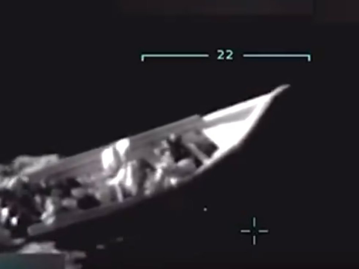 Surgentes condena injerencia de EEUU y ejecución extrajudicial de 17 venezolanos y condena una eventual ocupación militar al tiempo de denuncia una escalada represiva en contra de las mayorías populares y las distintas oposiciones

Comunicado completo ⬇️
surgentes.org.ve/wp-content/upl…