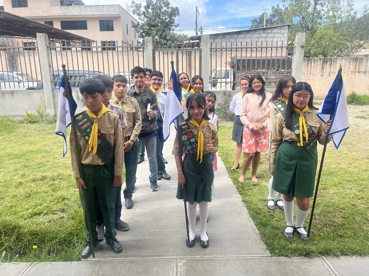 cirg84's tweet photo. #pathfinderday #diadelconquistador. Clib Elienaí, Azogues-Ecuador https://t.co/Ujfwgo2Rx6