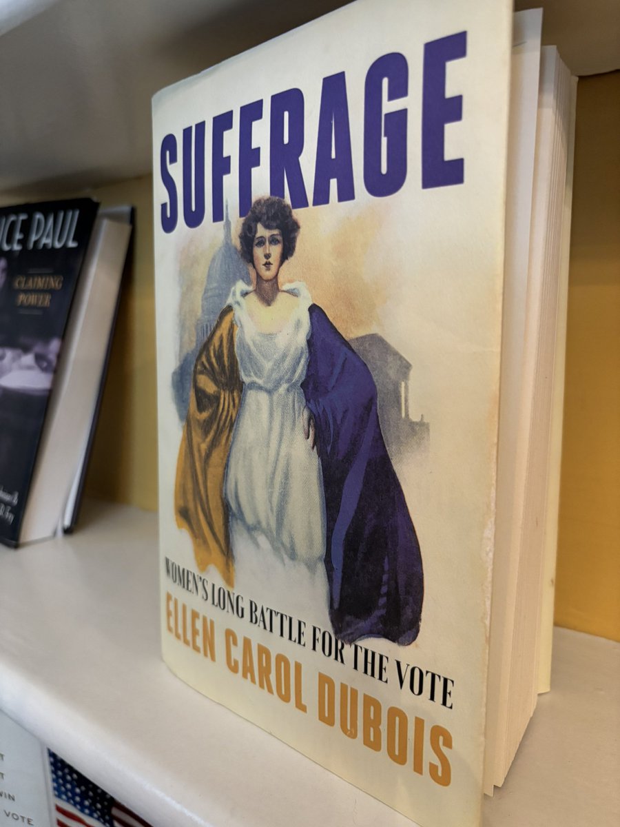 socialstudiestx's tweet image. Because I know y’all love making new book friends .. #bookchat #historymatters