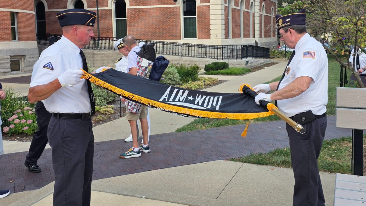 ryandlauer's tweet image. Thank you to our Veterans for a meaningful ceremony honoring our heroes on National POW/MIA Recognition Day. We will never forget and never give up on you and your families. God bless our Veterans. 🇺🇸