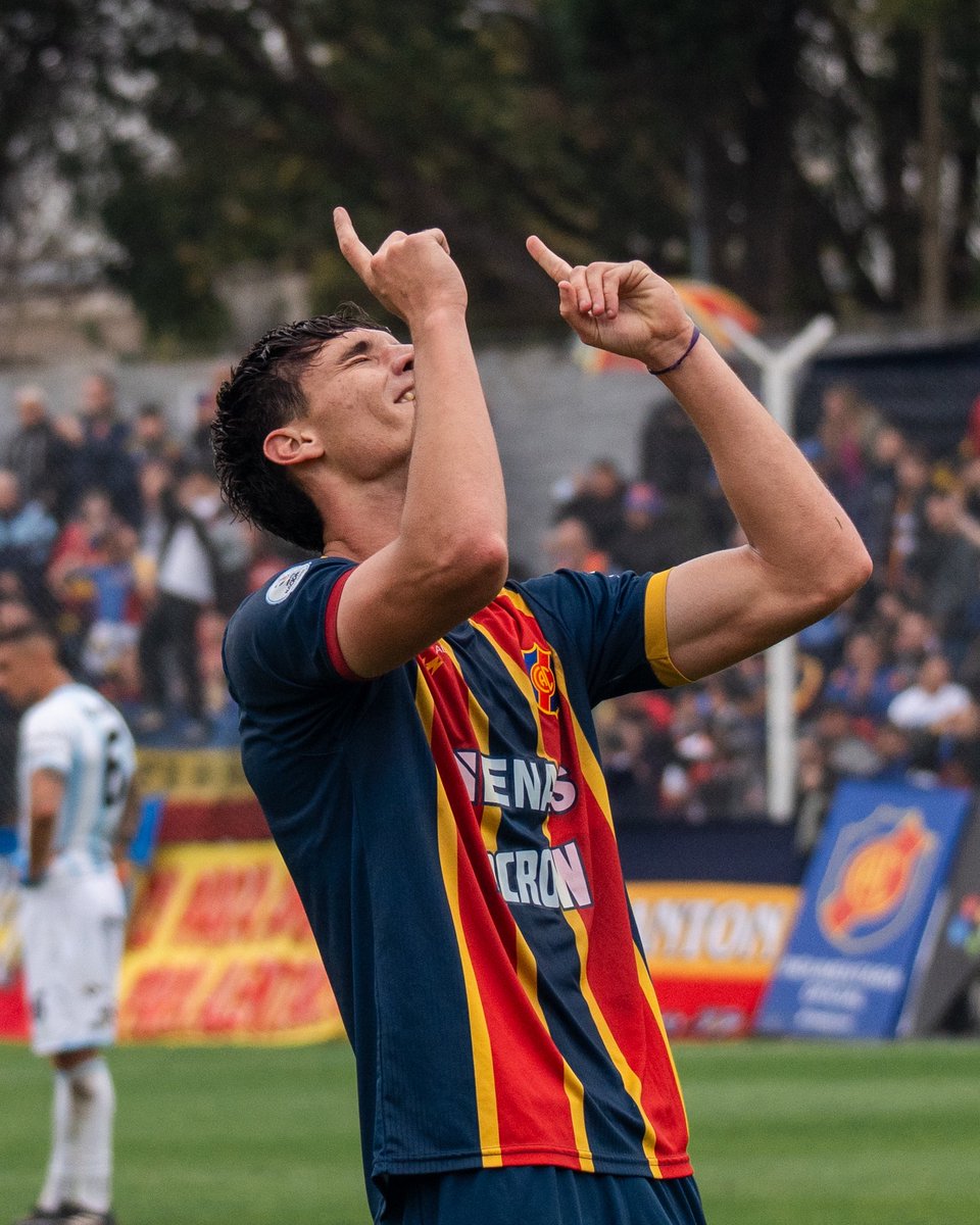 #PrimeraNacional

Final del partido

GANOOOOOOO COLE! Fue triunfo 2-0 frente a Gimnasia y Tiro.

📸 Mariela Más

#SiempreCole🇹🇩