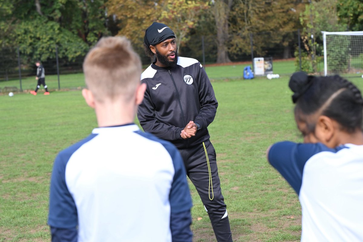 “When a flower doesn’t bloom, you change the environment in which it grows, not the flower.” 🌺🤍🔥 #growwithus #footballcoaching #footballforall