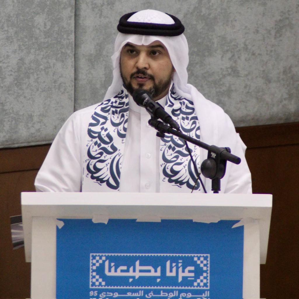 Afaq_TDA's tweet photo. نفذت جمعية آفاق لتنمية القدرات برنامجها النوعي بعنوان:
“ملتقى الشباب” بمناسبة اليوم الوطني السعودي ٩٥

وذلك ضمن سلسلة برامجها الهادفة إلى رفع الوعي وبناء القدرات، بالشراكة مع الغرفة التجارية بالزلفي، وبحضور نخبة من المهتمين بالعمل التنموي والشبابي.
وقد تخلل البرنامج جلسة حوارية أدارها الأستاذ/ معتق بن سلمان المعتق، واستضافت كلاً من:
•الدكتور/ عبدالرحمن بن جديع الجديع
•المستشار/ منصور بن عواد المعتق
•الأستاذ/ شايع بن ماجد الموسى
وتتقدم الجمعية بخالص الشكر والتقدير للمشاركين على ما أثروا به اللقاء من مداخلات قيمة وتجارب ملهمة، سائلين الله أن يبارك في جهود الجميع لخدمة المجتمع وتنمية الإنسان.
#جمعية_آفاق
#عزنا_بطبعنا
#اليوم_الوطني_السعودي_95
#تمكين_الشباب
#الزلفي
#الغرفة_التجارية_بالزلفي
#الجلسة_الحوارية
#القطاع_غير_الربحي