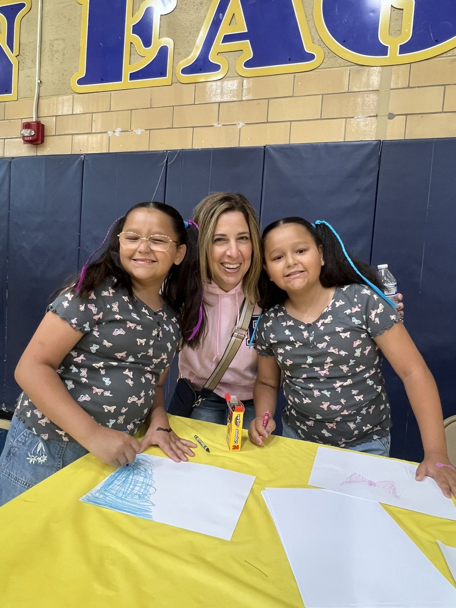 Dominique Siebert tweet media