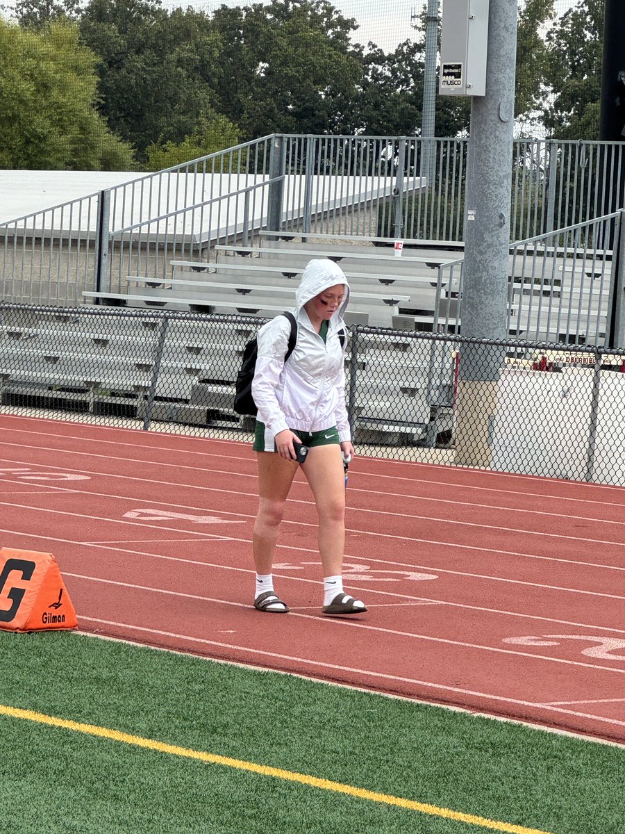 hubbardbradford's tweet image. QB1. #HubbardSisters #makeitmatter