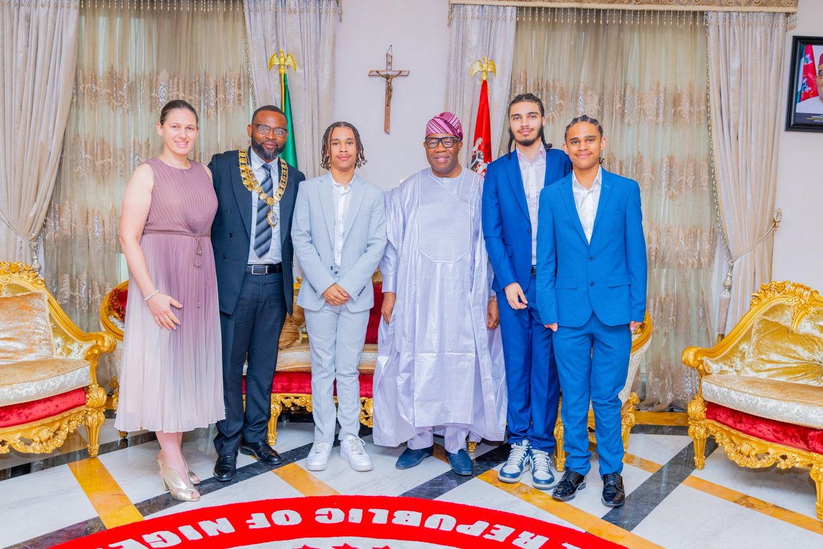 Today, my wife, Unoma and I, proudly received  in courtesy, an Akwa Ibom son; The Mayor of Islington, Cllr Jason Utitofon Jackson and his family in Abuja. 
Jackson was born in Nigeria and grew up in Hackney, East London, where he studied at City and Islington College.