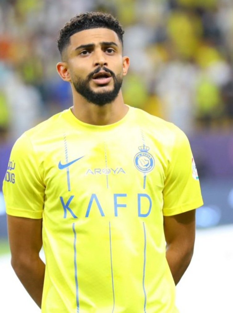 #كلنا_عبدالاله_العمري
إلى الكابتن #عبدالاله_العمري
أرجو منك عدم الالتفات على الأصوات الشاذة لان #جمهور_الشمس الأوفياء كلهم داعمين ومحبين لك
استمر يا بطل فالنصر يحتاج العاشقين امثالك
<a href="/alamre_55/">عبدالاله العمري</a>