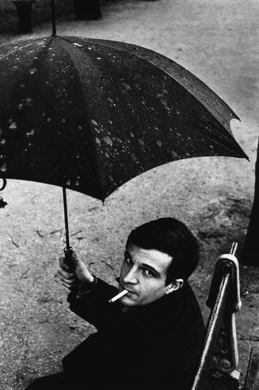 "Nos condenamos siempre por lo que decimos, no por lo que hacemos"
Javier Marías
📷Jeanloup Sieff, François Truffaut
