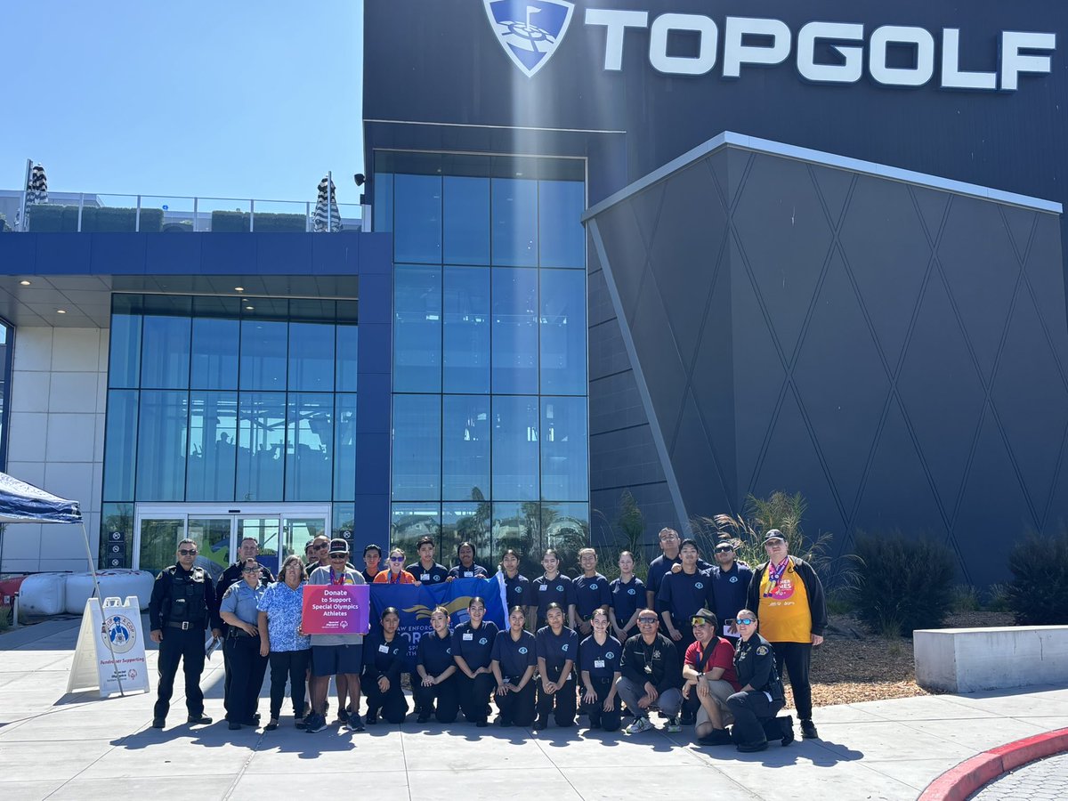 SJPDSONC's tweet photo. That’s a wrap! Thank you to all that came and donated. It was great to see you all! #TipaCop #SpecialOlympics #TopgolfSanJose https://t.co/wQxdY4Zm5t