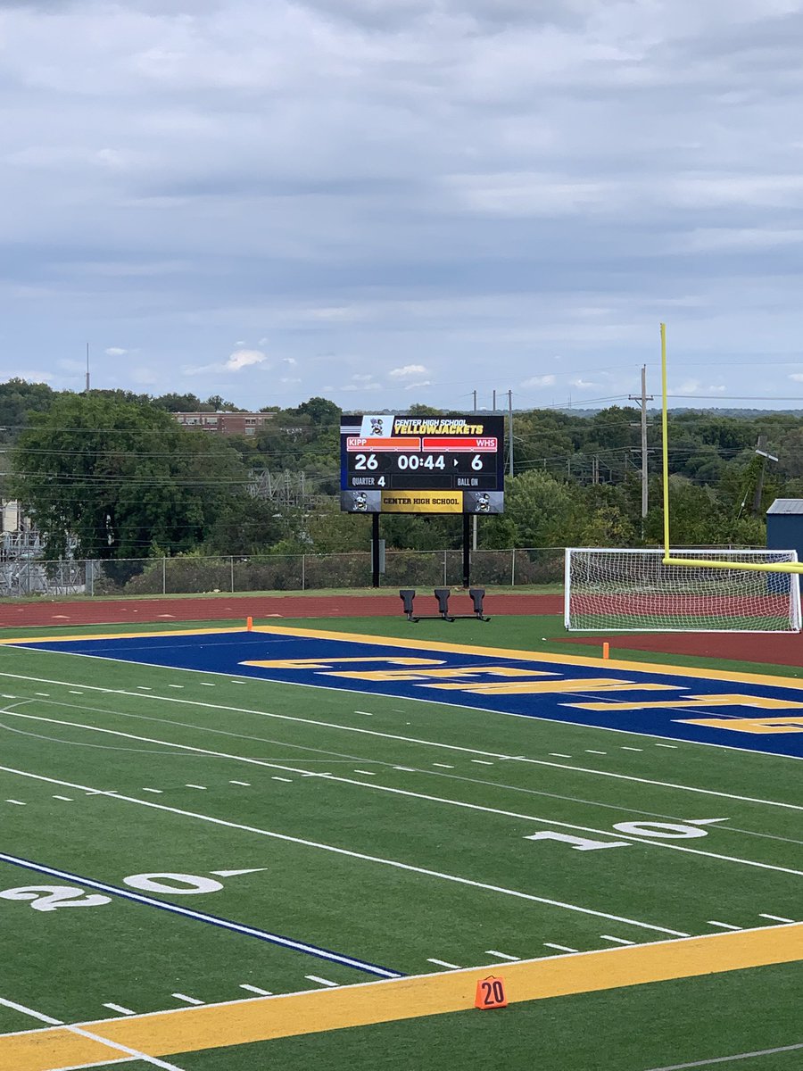 Gators get the win today over Wyandotte!  26-6!! 💪🏾🏈