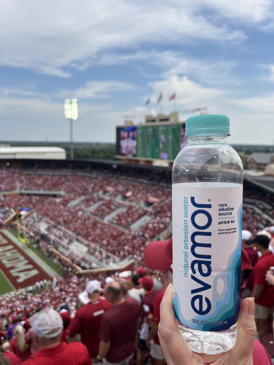 ⁦<a href="/EvamorWater/">evamor Water</a>⁩