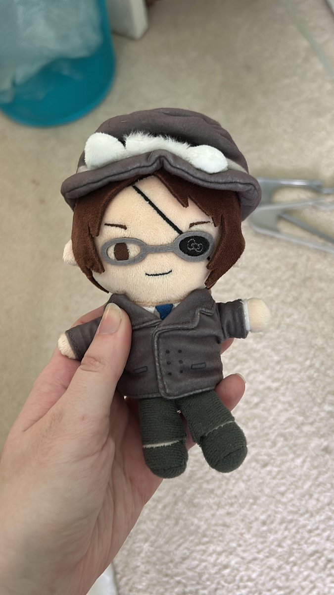 LOOK WHOSE HEREEEE!!!