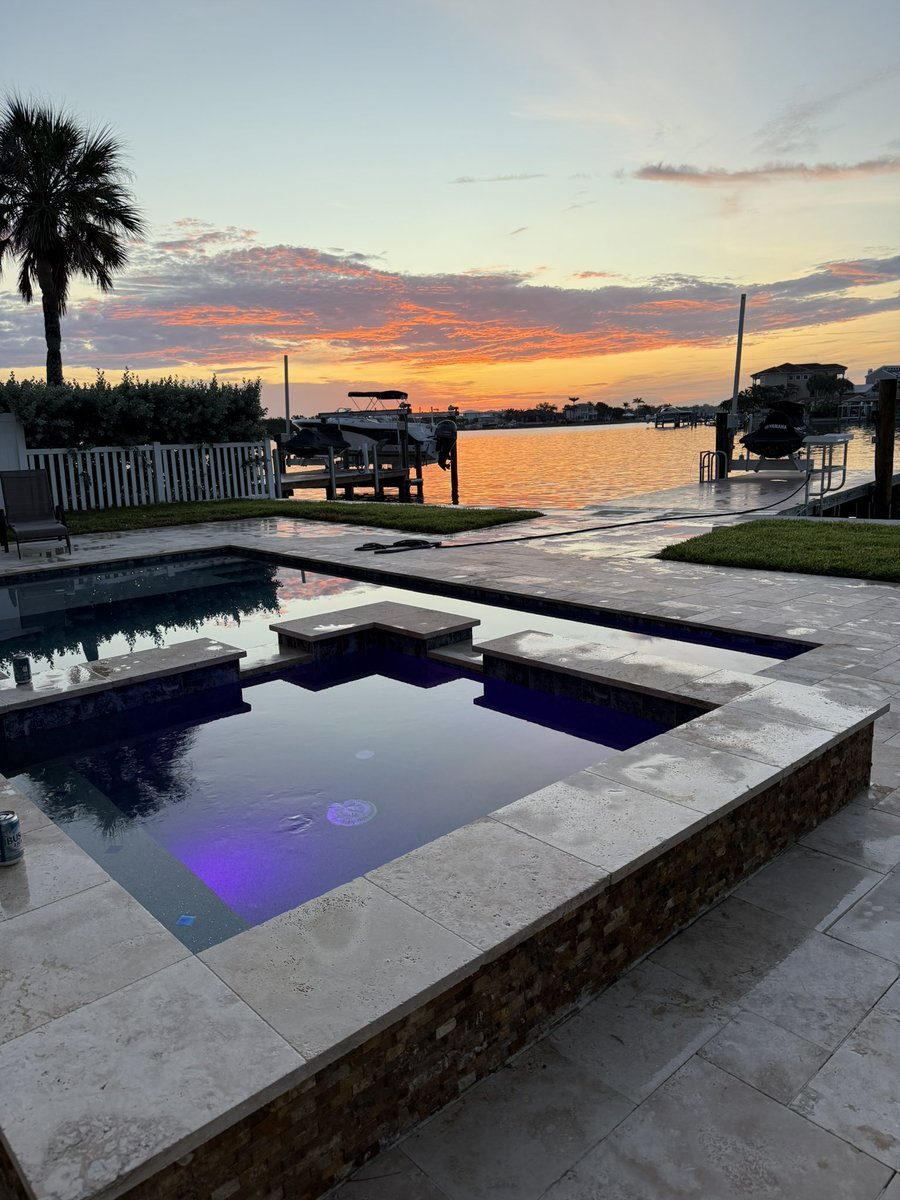 shane_dimora's tweet image. backyard sunrise 🌅