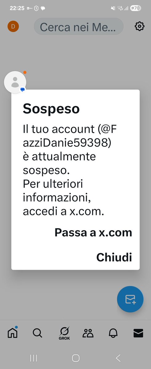 Assurdo.. mi avevano bloccato e sospeso l'account.
Io che con garbo e rispetto sono qui.. non rispetto le regole di X.  
Chi immancabilmente ci cuora ogni sillaba che scriviamo e vende il suo corpo e pubblica foto e video porno sarebbero nel lecito.
Fatevi curare!