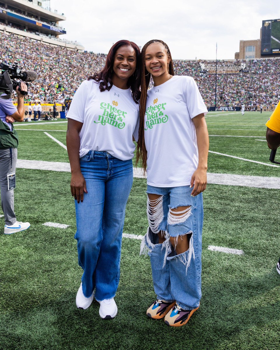 ndwbb's tweet image. our past and our present, carrying forward 50 years of women’s varsity athletics at Notre Dame ☘️

#GoIrish