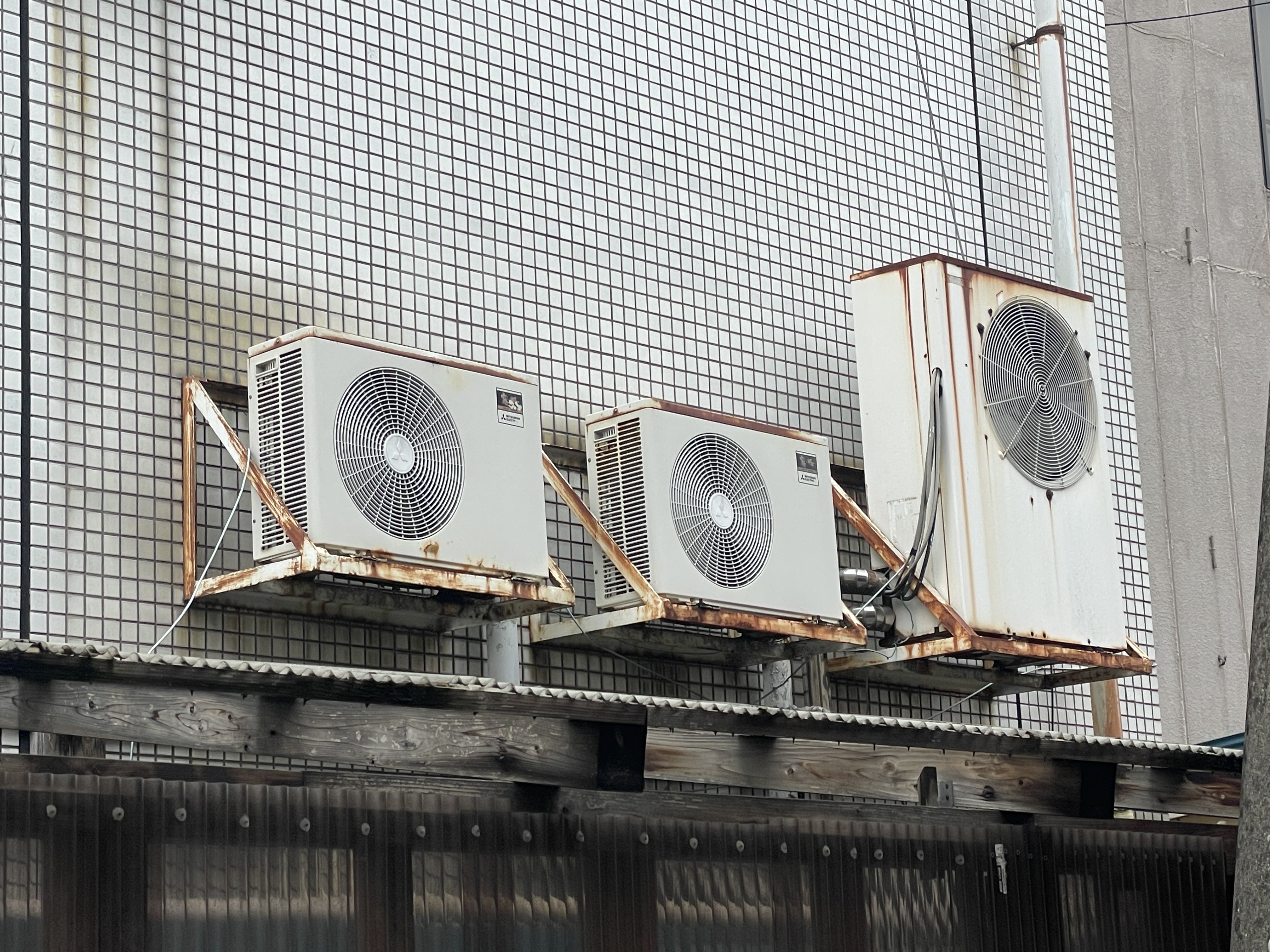 nico.5児のおっかっしゃん　室外機 室外機 - Search / X