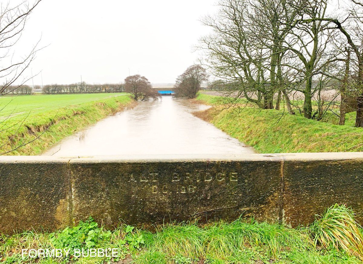 FormbyBubble's tweet photo. The Environment Agency has issued a Flood Alert for the River Alt catchment area, which includes #Formby, #Hightown, #Maghull, #Sefton, #Lunt, #Kirkby, #Fazakerley, and #Aughton
https://t.co/U57C9gR6CL https://t.co/jJLvudcuK1