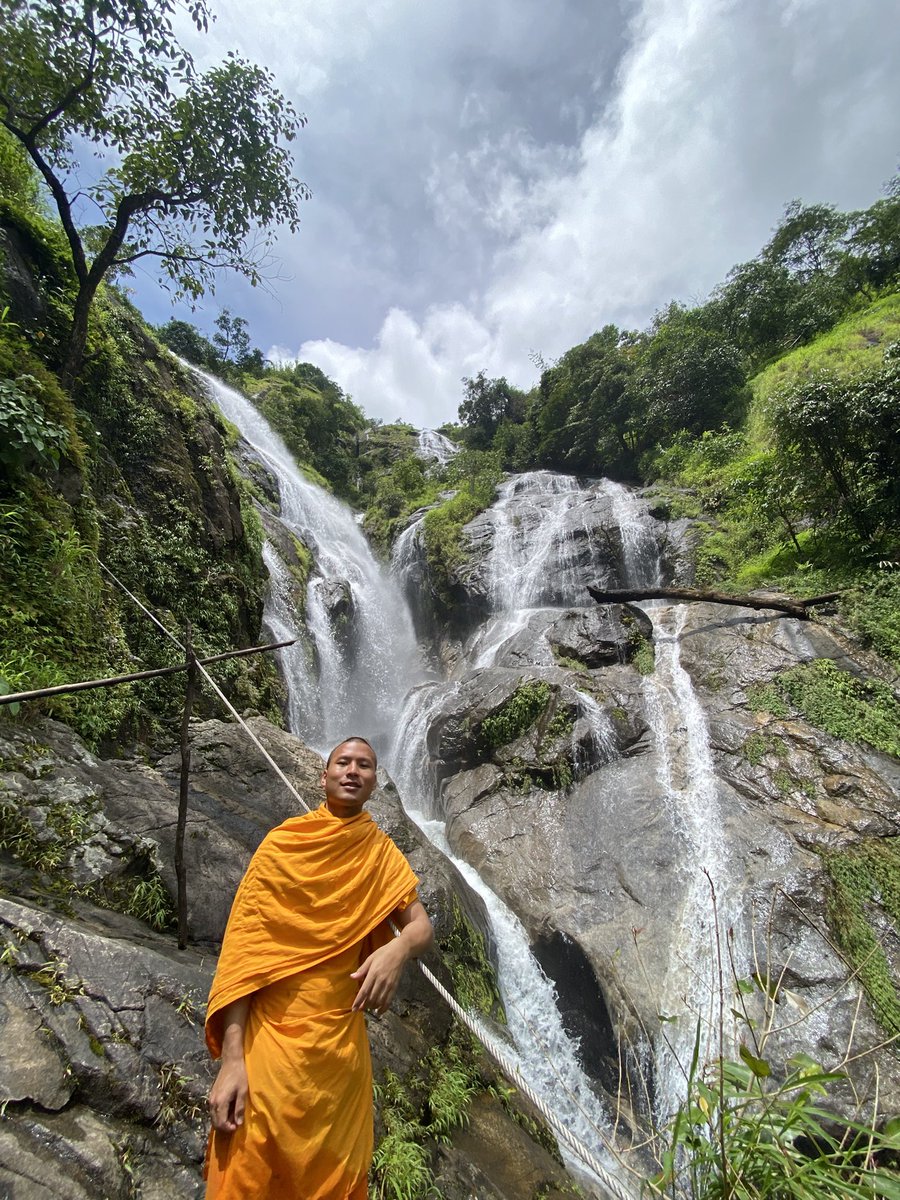 NIGHT_004 tweet media