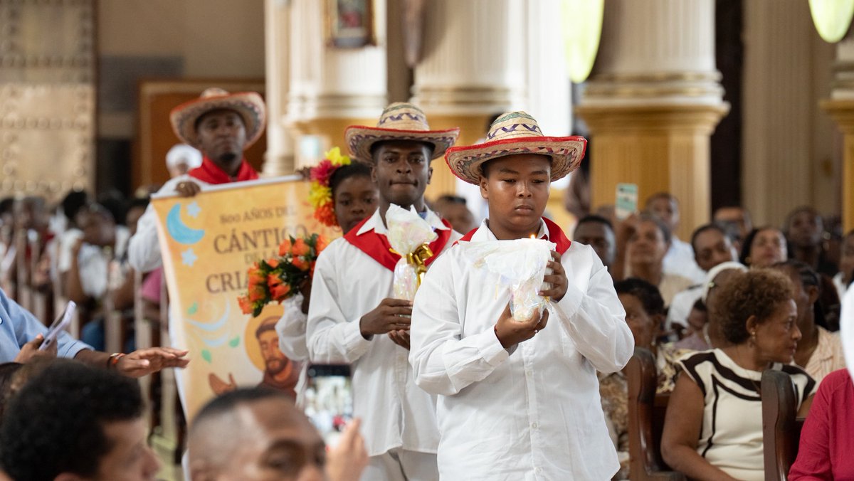 JamesMosqueraT's tweet image. Con nuestra Vicepresidenta @FranciaMarquezM participamos en una eucaristía en el Chocó, unidos en oración por la Paz de nuestro País. 🕊️🧡

#curuldepaz 
#Bocachico