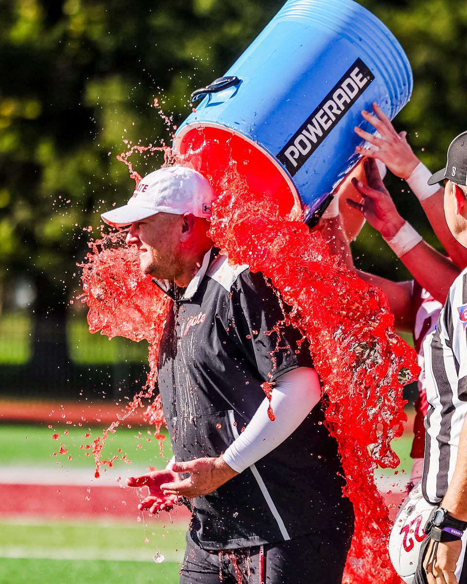 ColgateFB's tweet image. Victory Vibes 🤩

#GoGate | #DrawTheLine