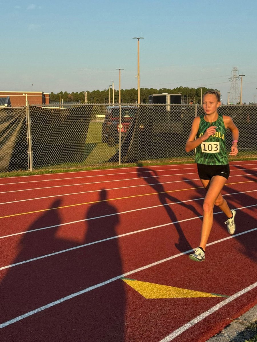I love this young ladies heart <a href="/AshlynLeViner/">Ashlyn LeViner</a> . Today was our senior day. She was sick (fever) for two days and last night was in the hospital getting IV. She still wanted to come out and push through with her team. She still pushed through with a time of 19:44. 🙏🏽💪🏽🙌🏽
#Grinder