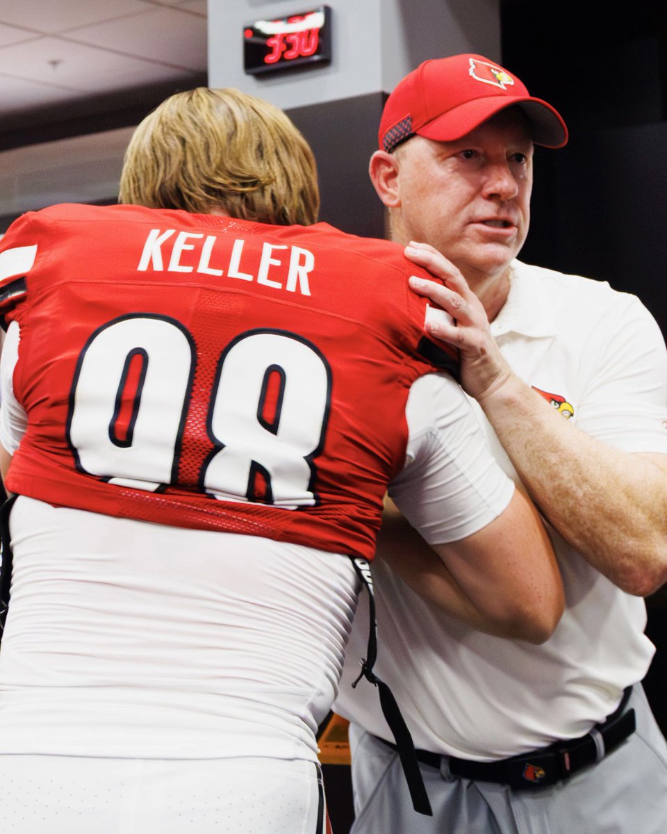 Louisville Football tweet media
