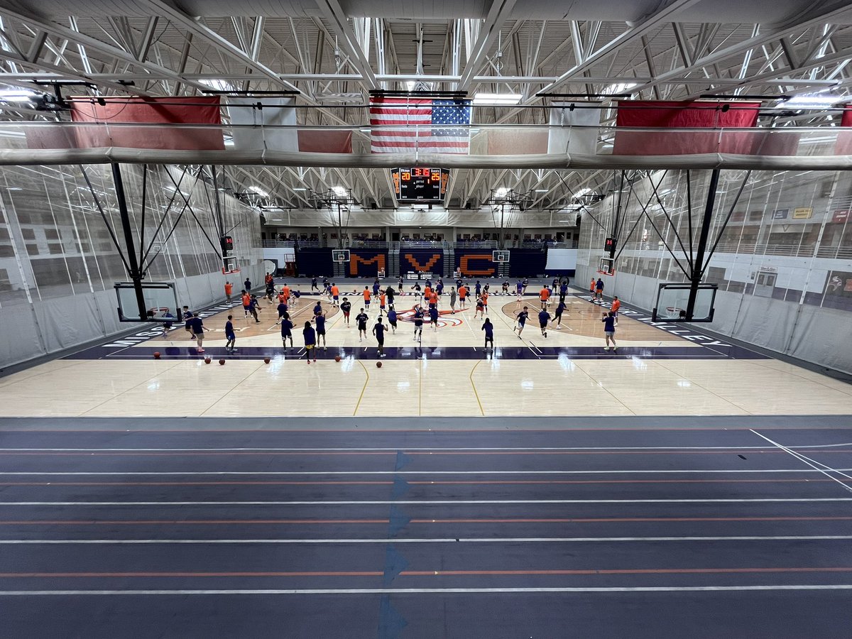 We want to thank everyone who came and attended our 2025 Elite Camp! We wish all these great young men good luck on their seasons and we can’t wait to see you again! 

Special thanks to Derek Bohnsack and Samantha Perkins for speaking with our group as well

#ValleyWillRoll #TGHT