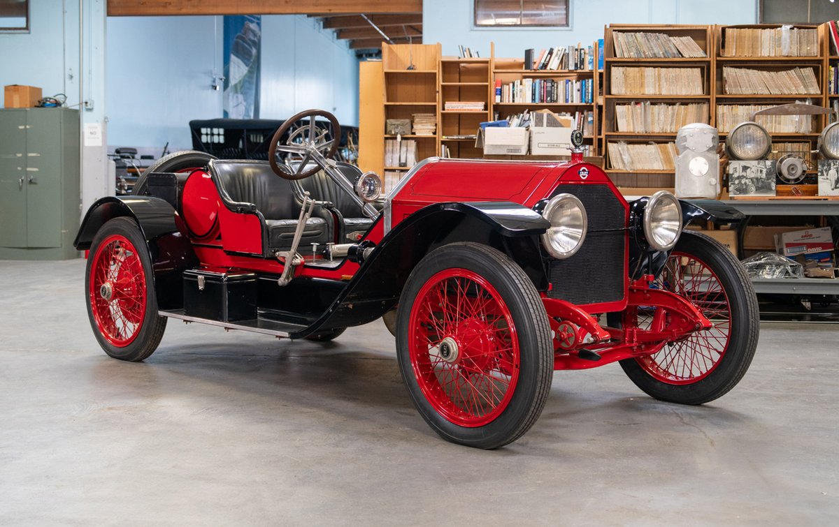 goodingandco's tweet photo. Last publicly offered in Christie’s 1999 sale of the William G. Lassiter Collection, this period-correct 1915 #Stutz Model 4F 'Bearcat' — benefitting from long-term enthusiast care — is heading to a new home for $252,000. #SOLD #StanLucasCollectionAuction https://t.co/HYoRzpoGJC