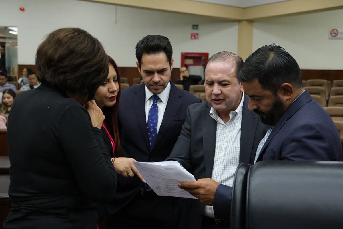 Eduardo Serrano (@laloserranoz) on Twitter photo #LaserInformativo
#Congreso|| Piden diputados que construcción de la Presa Tunal II incluya a empresas y proveedores locales
Por unanimidad, el <a href="/CongresoDurango/">Congreso Durango</a> exhortó a la empresa Ingenieros Civiles Asociados (ICA), responsable de la construcción de la Presa El Tunal II, así #LaserInformativo
#Congreso|| Piden diputados que construcción de la Presa Tunal II incluya a empresas y proveedores locales
Por unanimidad, el <a href="/CongresoDurango/">Congreso Durango</a> exhortó a la empresa Ingenieros Civiles Asociados (ICA), responsable de la construcción de la Presa El Tunal II, así