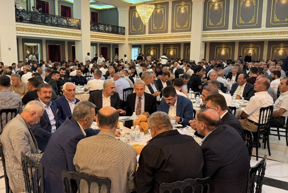 📍 Batman
Nasiroğlu ve İnal ailelerinin evlatları Serdar ile Hande’nin düğünlerinde yanlarında olduk.

Rabbim bir ömür sağlık, huzur ve mutluluk nasip etsin. Birliktelikleri daim, yuvaları bereketli olsun.

Her iki aileyi de gönülden tebrik ediyoruz. 💐