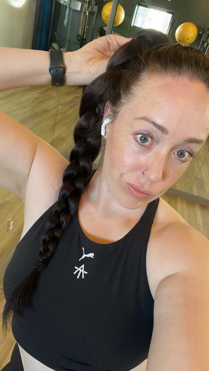 brazilrubyG's tweet image. Supporting coach always 
He supports so many of us