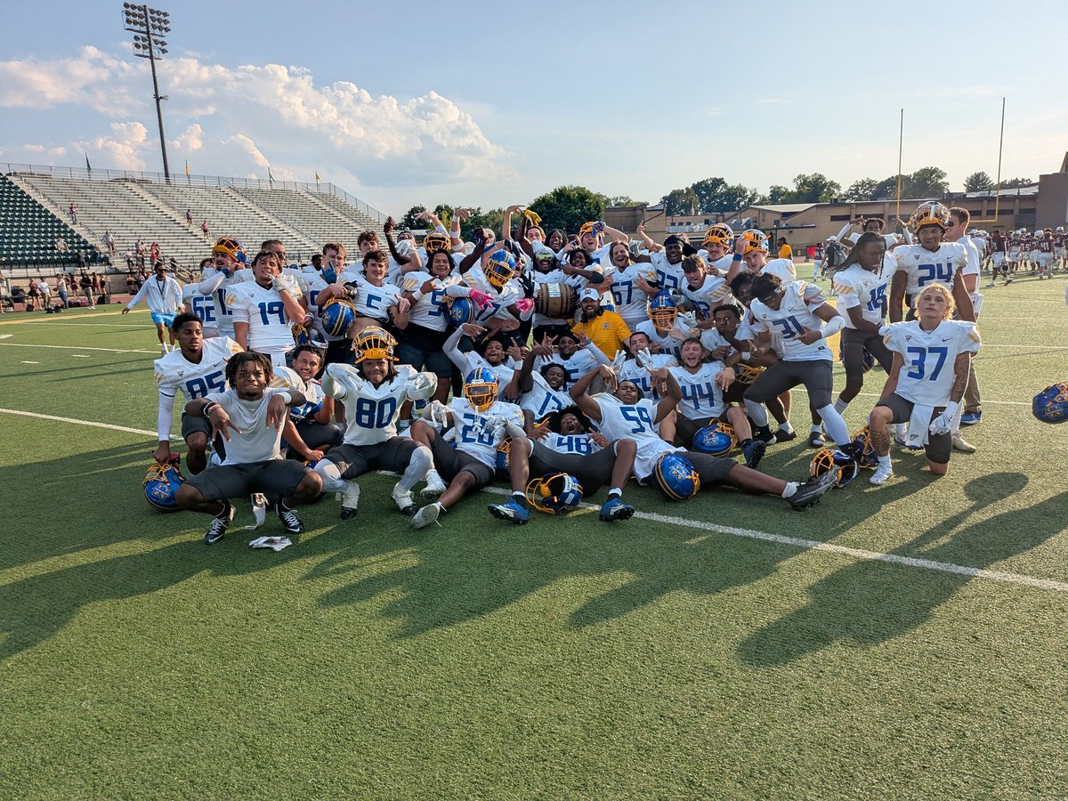 MidwayEagles_FB's tweet photo. BOURBON BARREL IS COMING BACK TO WOODFORD COUNTY! #WhichWay #Midway #SoarWithUs https://t.co/m84RSiZxX6