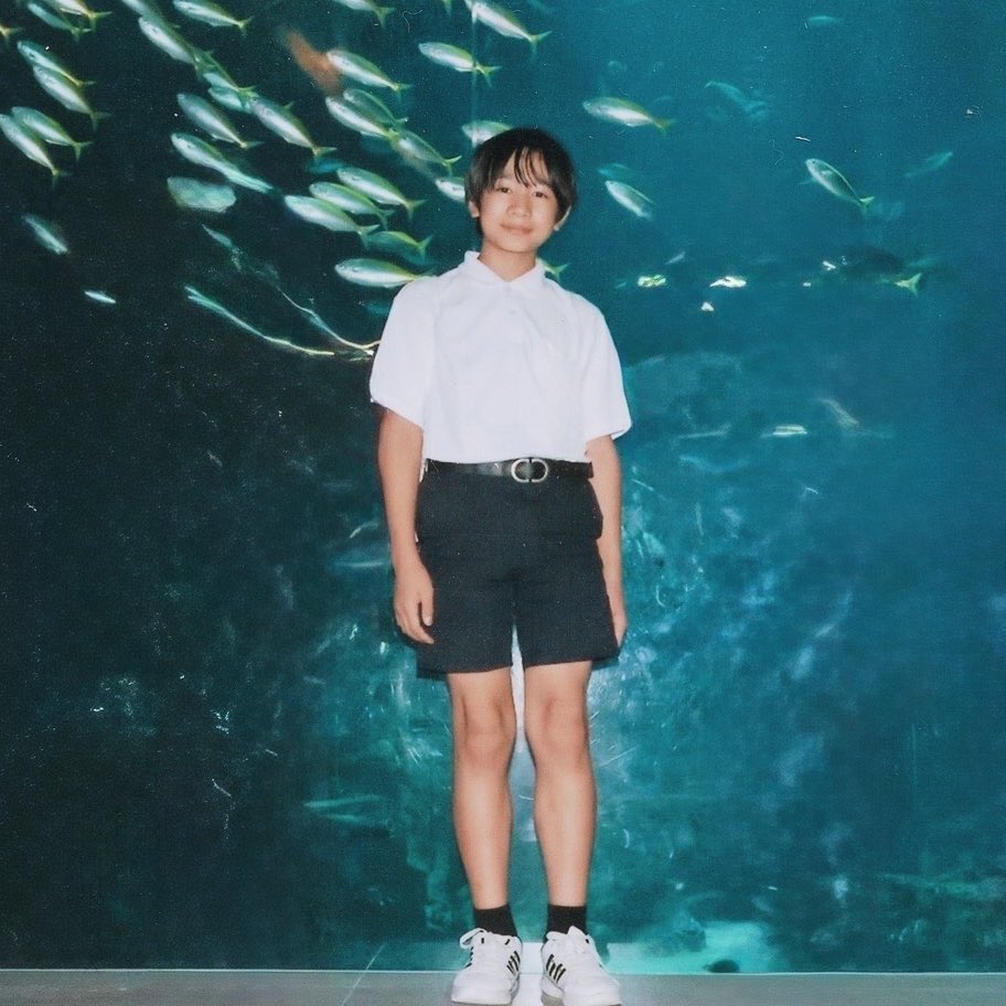おはよー！
泳いでる魚と写真撮るの
難しいよね？！

マリンワールド海の中道の
大水槽の前だよ。

演技レッスンとウォーキングレッスン
両方あるけど、
頑張ってきまーす。
行ってきます！

 #マリンワールド海の中道  #小学6年生
