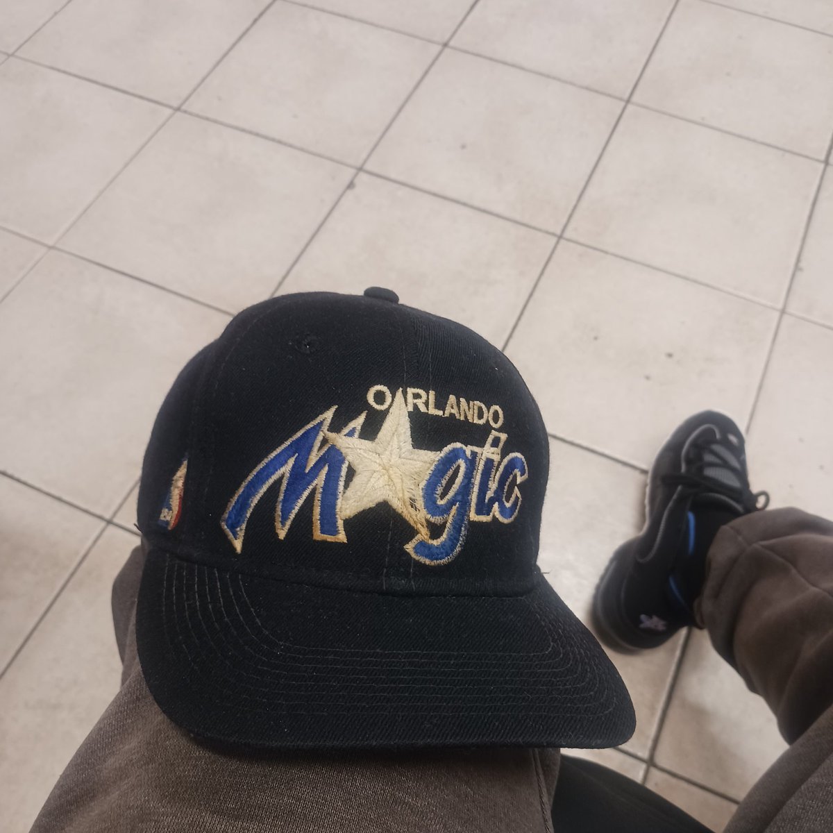 Blackmartian333's tweet photo. Rockin' #Penny 1 #AirMax with my old #Orlando #Magic snapback I've had since 5th grade.Shaq & Penny Draft Day Hat. #NikeHead #Pennys #Nike #Nikes #KOTD #SNKRS #90s #Kicks #LilPenny #PennyHardaway #NBAβ―#TyraBanks Fool #SneakerHead #Classic #Classics #ChecksOverStripes #SwooshGang https://t.co/1FxGGRWFbb