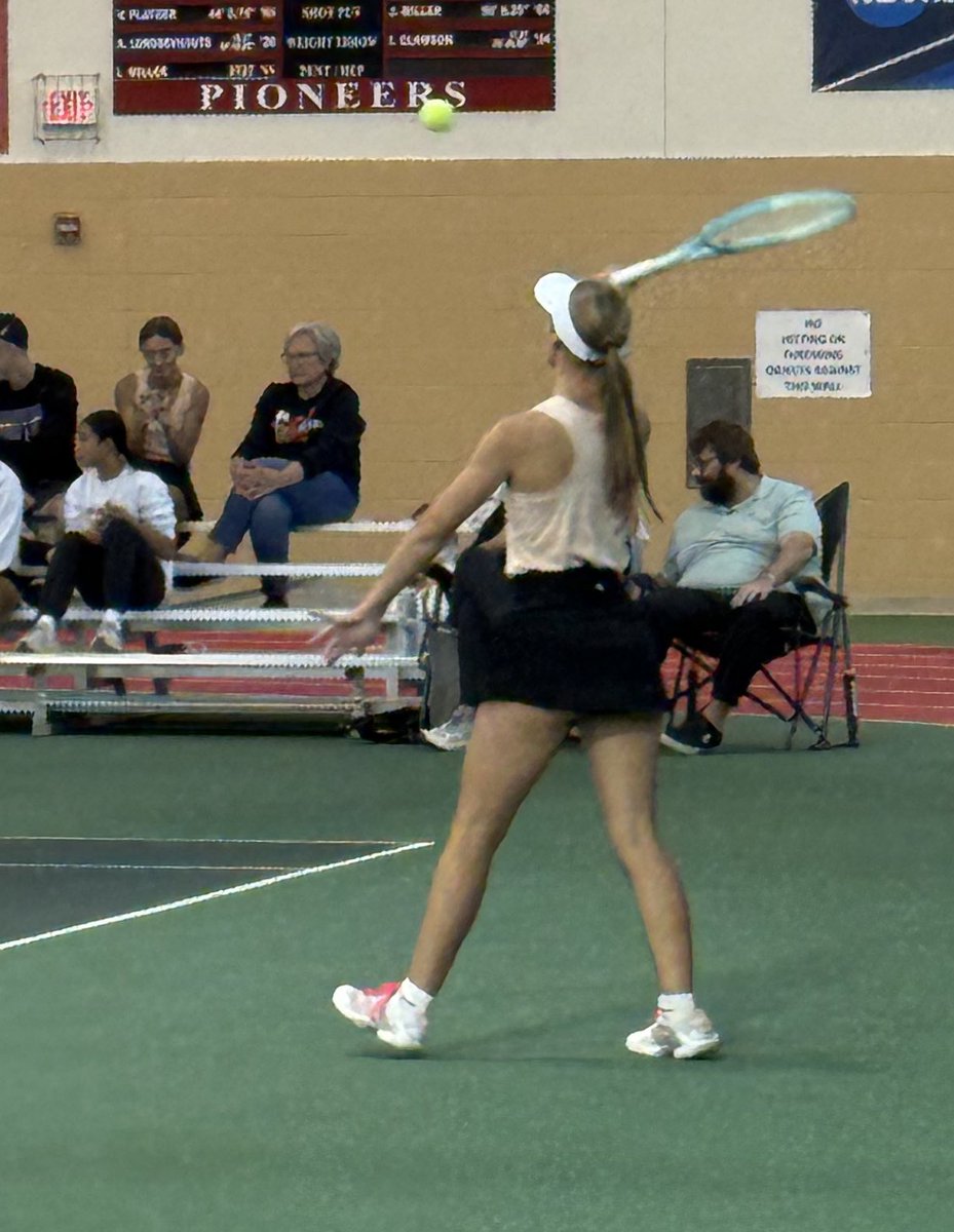 Bear At The Net tweet media