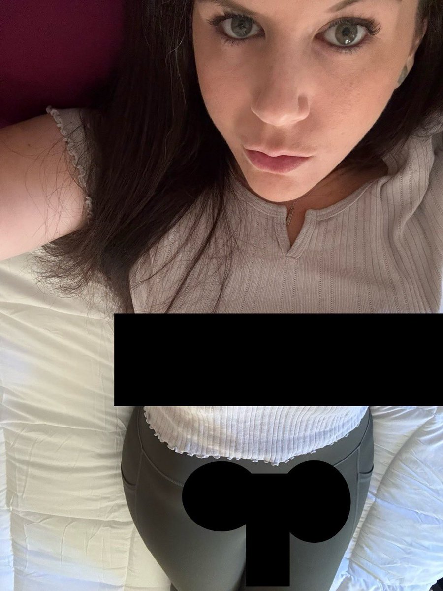 Cleaned this up for those of us normally super straight dudes who celebrate SaturGay and don’t want to be tempted to zoom in