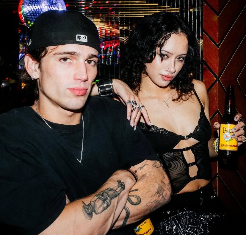 zianourrysm's tweet image. MAS QUE MARAVILHAAAAA!!!!!!!
a última com o Jett 🥹😍