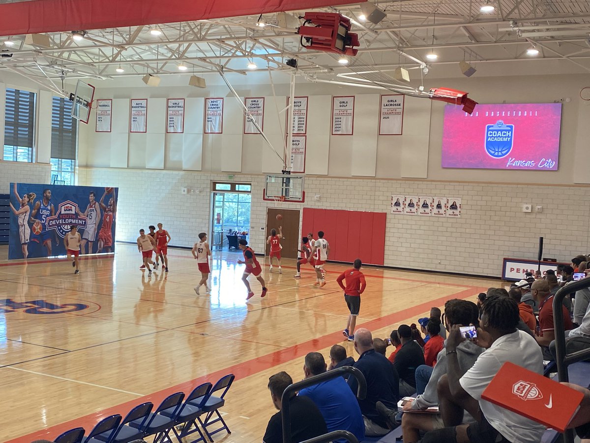 TrojanBallCoach's tweet photo. Incredible Day 1 at @usabasketball Coach Academy in Kansas City, Missouri!  #GetOnTheTrain https://t.co/DOzodOpxpt