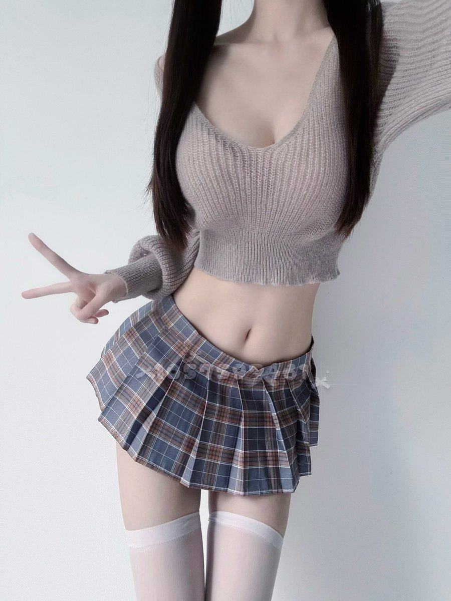 黄推福利内容 - 小幼(接11 可验证)的精彩图片 福利姬小幼(接11 可验证)分享的黄推图片1 - 网红私拍内容