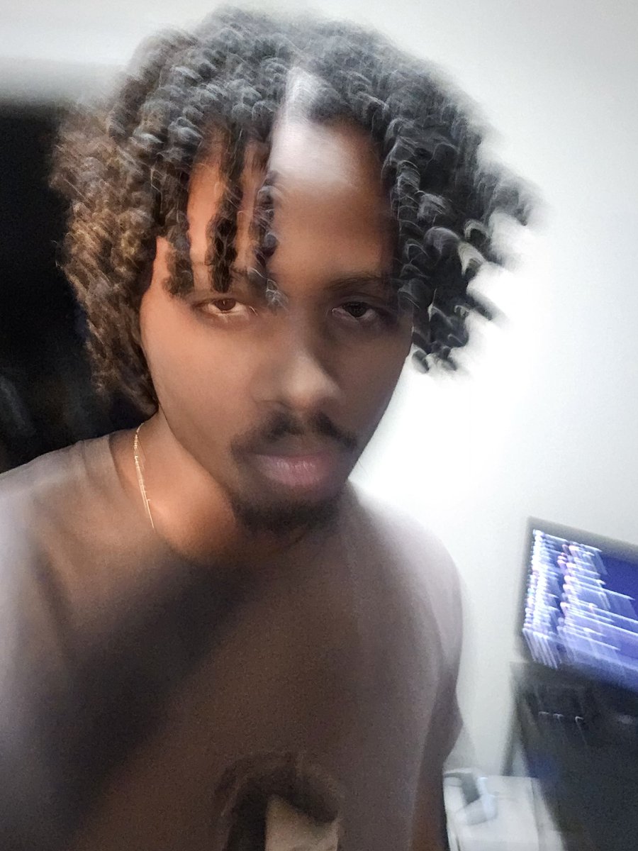 ʎʞs (@unofficialsky) on Twitter photo 