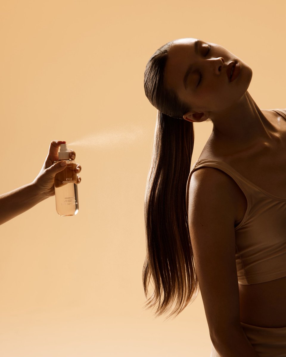 kyliecosmetics's tweet image. from smooth and deep to creamy and milky, there’s a scent for everyone 🤍 our NEW hair and body mists are infused with vanilla, wear them alone or layer for a delicious, lasting aroma ✨⁠ coming 9.23!