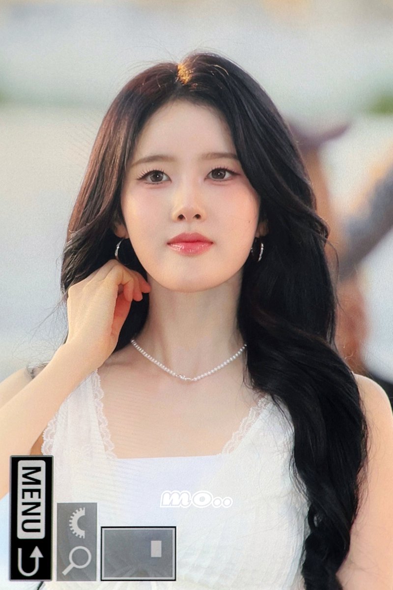 sieunimanimo's tweet photo. 250921 🌅 #스테이씨 #STAYC #시은 #SIEUN https://t.co/uLfjGCclwC