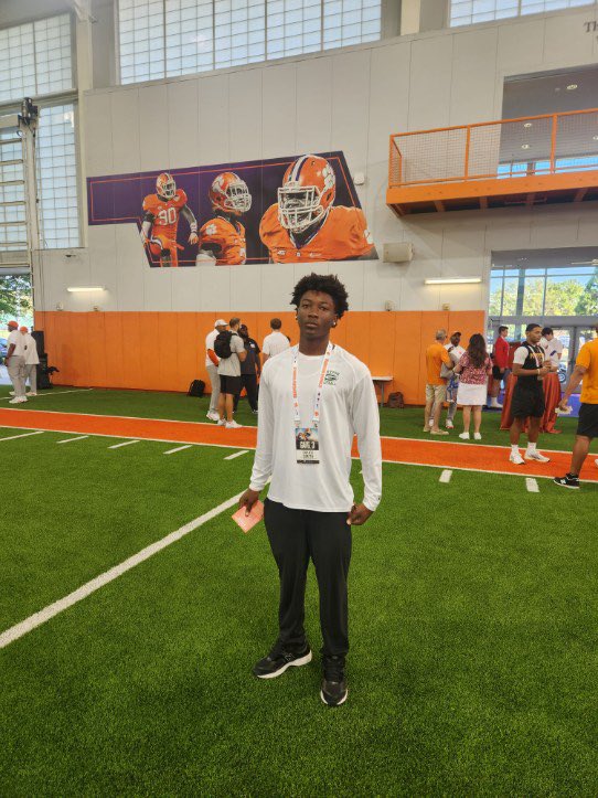 Had a great time <a href="/ClemsonFB/">Clemson Football</a> today ‼️
<a href="/Clements_TJC/">Tyler Clements</a> <a href="/CoachConn/">Mickey Conn</a> <a href="/grayson_fb/">Grayson Football</a> <a href="/rkbarefield/">Keith Barefield</a> <a href="/QBCoach_Scott/">Coach Alex Scott</a> <a href="/Coach_Wright50/">Damoio'n “Big City” Wright🎱</a> <a href="/CoachCarswell/">Gregory Carswell 👐🏿👣</a> <a href="/PlayBookAthlete/">PLAYBOOK ATHLETE</a> <a href="/Andy_Villamarzo/">Andy Villamarzo</a>