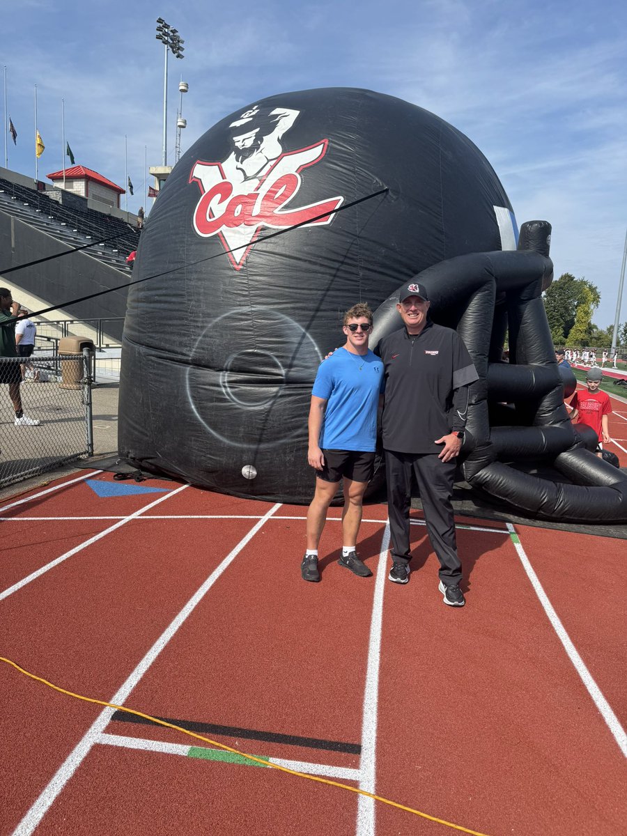 HutterBrody's tweet image. Another great day at Cal U. Always a great alumni group around my dad. @VulcanFootball @CoachSalsCalU @CoachPapley @coachjaturner @CoachFiasco @CaryMoyer @PickerWally @CoachGaryDunn @WestmorelandSN @RVPanthersFB @_RVathletics @RSPFpa @CoachBT02 @CoachHutter12